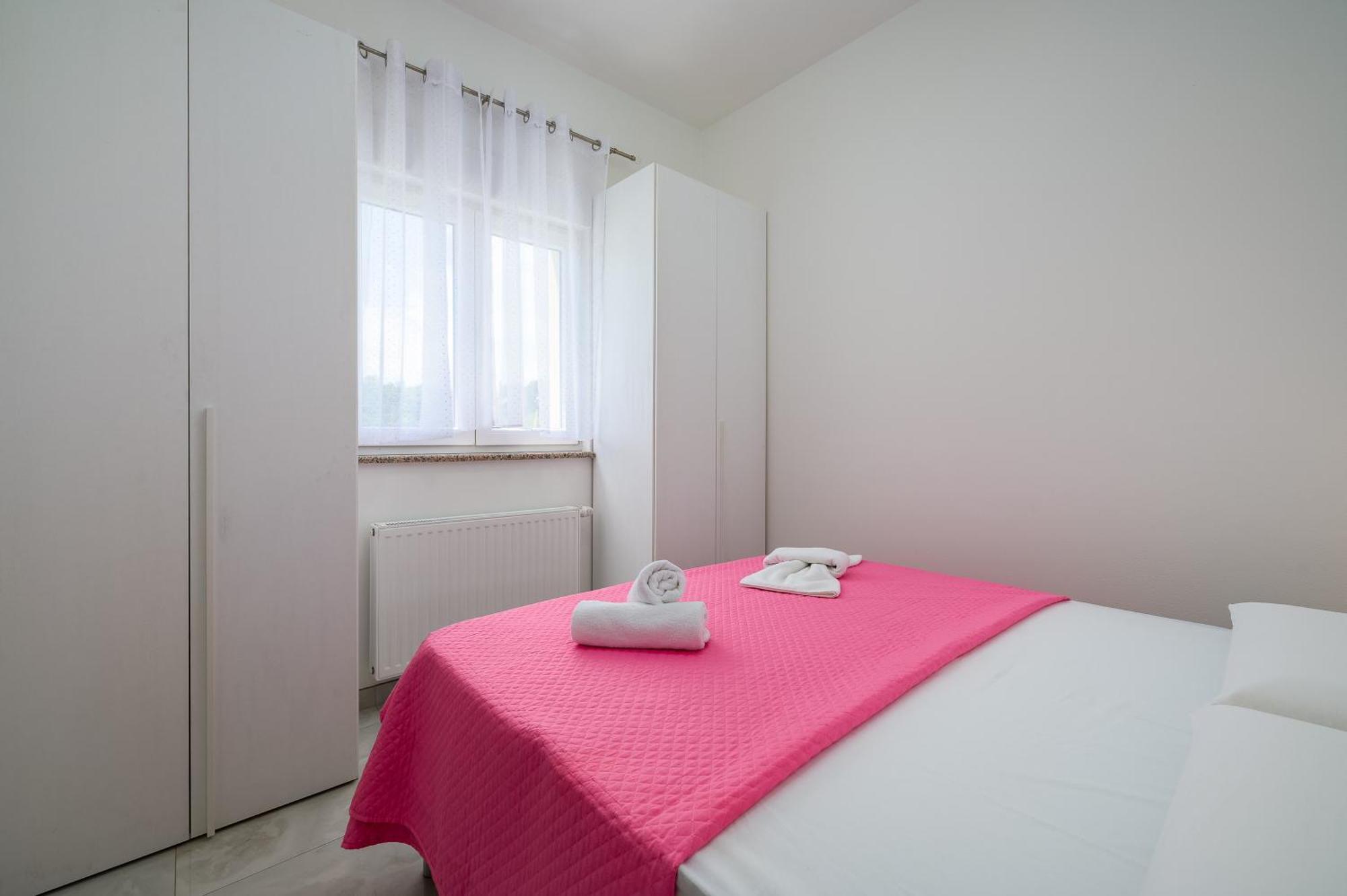 Stancija Amorozo 5 Ap 2 Poreč Exteriör bild